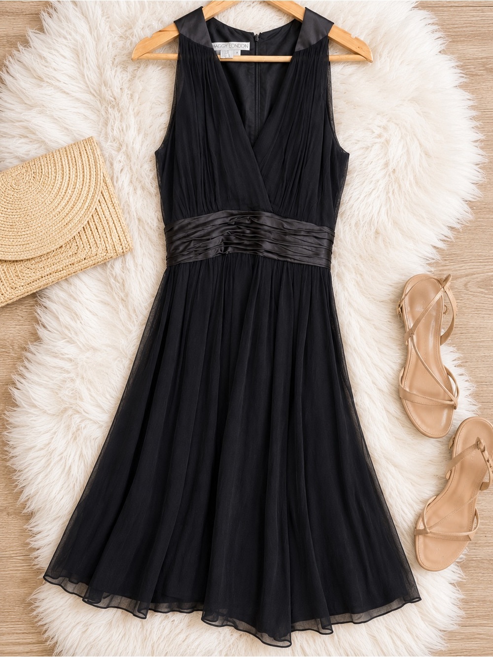 Maggy London 100% Silk Black Sleeveless‎ dress